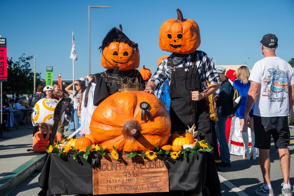costume contest participants
